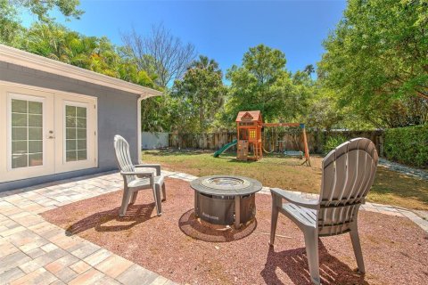 House in Tampa, Florida 3 bedrooms, 216.56 sq.m. № 2091946 - photo 3