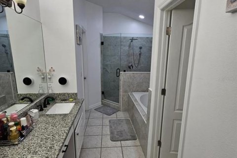 Снять в аренду виллу или дом в Сеффнер, Флорида 3 комнаты, 175.77м2, № 2107464 - фото 13
