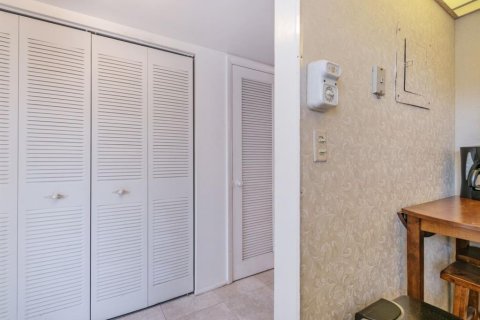 Condo in Sunrise, Florida, 2 bedrooms  № 700433 - photo 1