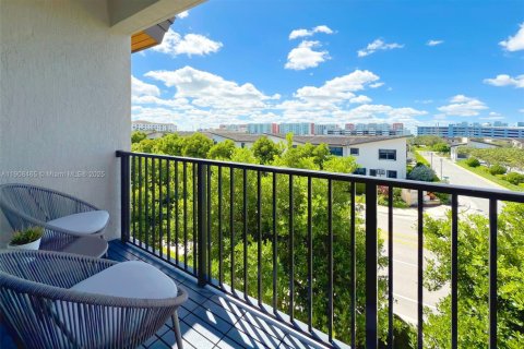 Copropriété à louer à Doral, Floride: 2 chambres, 105.44 m2 № 1964316 - photo 18