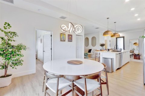 Copropriété à louer à Doral, Floride: 2 chambres, 105.44 m2 № 1964316 - photo 7