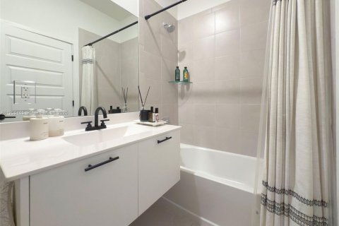 Copropriété à louer à Doral, Floride: 2 chambres, 105.44 m2 № 1964316 - photo 16