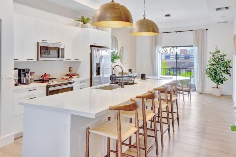 Copropriété à louer à Doral, Floride: 2 chambres, 105.44 m2 № 1964316 - photo 6