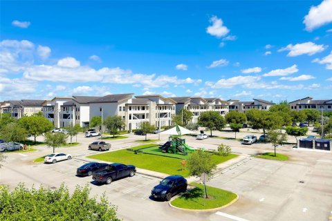 Copropriété à louer à Doral, Floride: 2 chambres, 105.44 m2 № 1964316 - photo 2