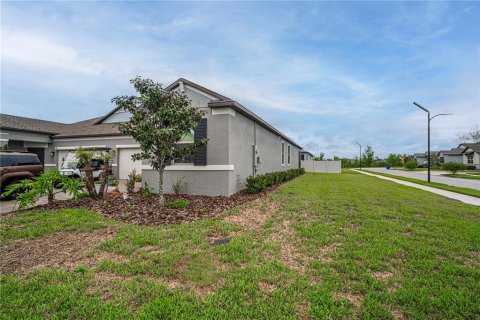 Villa ou maison à louer à Land O' Lakes, Floride: 3 chambres, 182.83 m2 № 2114452 - photo 27