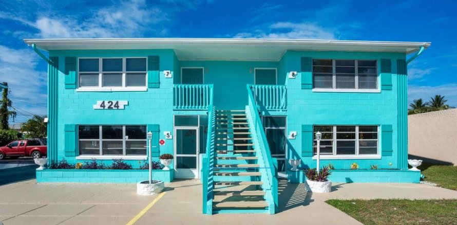 Condominio en Cape Canaveral, Florida, 2 dormitorios № 1420457