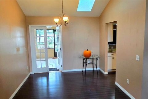 House in Deltona, Florida 3 bedrooms, 182.92 sq.m. № 2404631 - photo 10