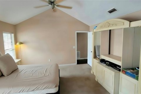 House in Deltona, Florida 3 bedrooms, 182.92 sq.m. № 2404631 - photo 14