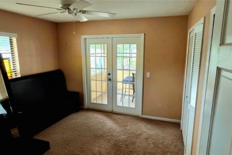 House in Deltona, Florida 3 bedrooms, 182.92 sq.m. № 2404631 - photo 18