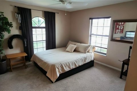 House in Deltona, Florida 3 bedrooms, 182.92 sq.m. № 2404631 - photo 16