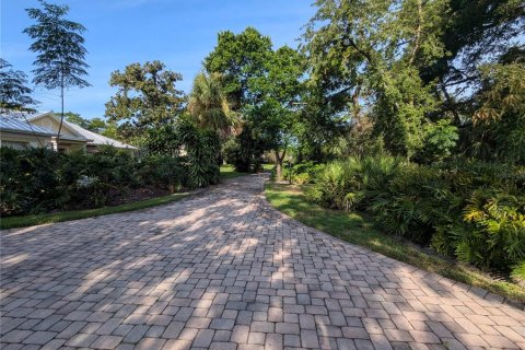 House in Orlando, Florida 5 bedrooms, 257.53 sq.m. № 1908275 - photo 9