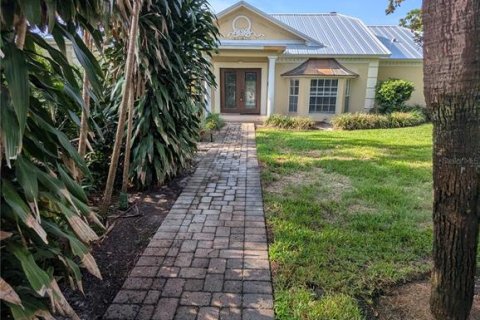 House in Orlando, Florida 5 bedrooms, 257.53 sq.m. № 1908275 - photo 18