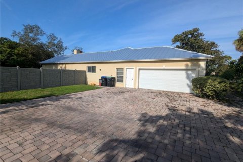 House in Orlando, Florida 5 bedrooms, 257.53 sq.m. № 1908275 - photo 10