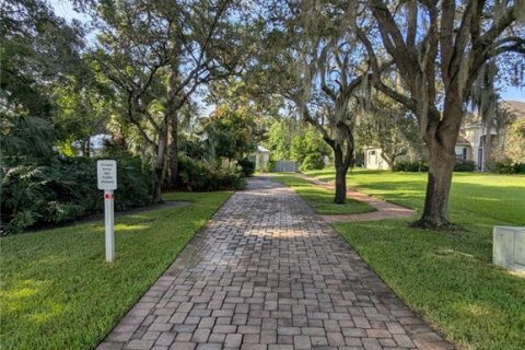 House in Orlando, Florida 5 bedrooms, 257.53 sq.m. № 1908275 - photo 14