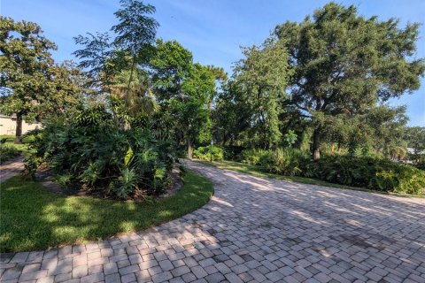 House in Orlando, Florida 5 bedrooms, 257.53 sq.m. № 1908275 - photo 12