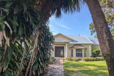 House in Orlando, Florida 5 bedrooms, 257.53 sq.m. № 1908275 - photo 17