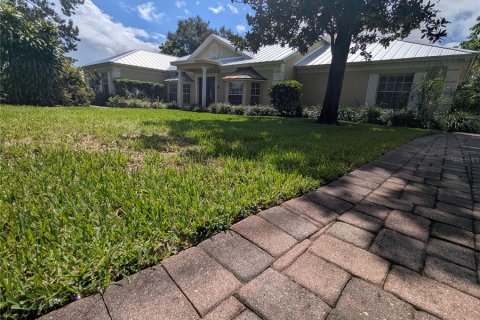 House in Orlando, Florida 5 bedrooms, 257.53 sq.m. № 1908275 - photo 3