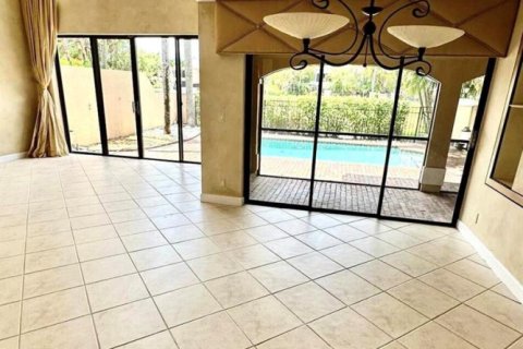Townhouse in Boca Raton, Florida 3 bedrooms, 251.58 sq.m. № 2376943 - photo 7