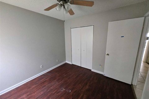 Casa en venta en Tampa, Florida, 3 dormitorios, 97.73 m2 № 2322563 - foto 9