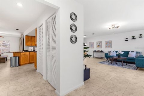Casa en venta en Port Charlotte, Florida, 3 dormitorios, 155.61 m2 № 1787393 - foto 10