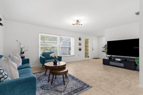 Casa en venta en Port Charlotte, Florida, 3 dormitorios, 155.61 m2 № 1787393 - foto 9