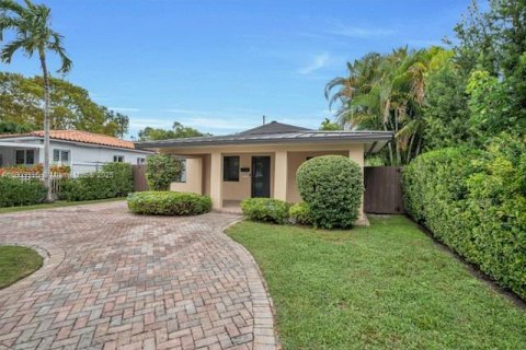 Villa ou maison à vendre à Miami, Floride: 3 chambres, 169.08 m2 № 2056441 - photo 5