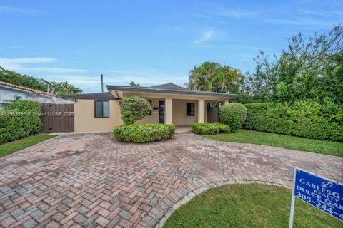 Villa ou maison à vendre à Miami, Floride: 3 chambres, 169.08 m2 № 2056441 - photo 7
