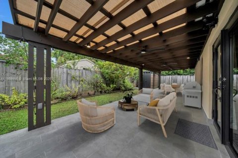 Villa ou maison à vendre à Miami, Floride: 3 chambres, 169.08 m2 № 2056441 - photo 28