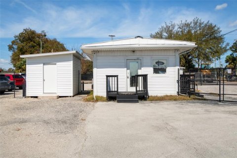 Propiedad comercial en venta en Orlando, Florida, 68.56 m2 № 2223800 - foto 24