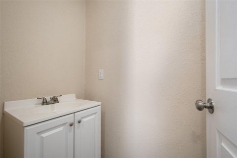 Propiedad comercial en venta en Orlando, Florida, 68.56 m2 № 2223800 - foto 12