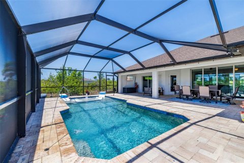 House in Port Charlotte, Florida 3 bedrooms, 210.61 sq.m. № 1740699 - photo 6