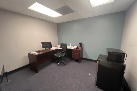 Propiedad comercial en alquiler en Tampa, Florida, 2785.67 m2 № 1835303 - foto 13