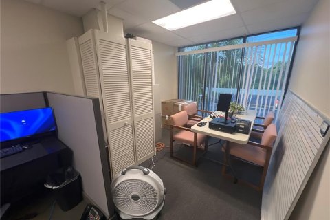 Propiedad comercial en alquiler en Tampa, Florida, 2785.67 m2 № 1835303 - foto 29