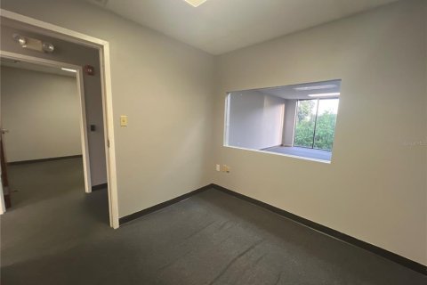 Propiedad comercial en alquiler en Tampa, Florida, 2785.67 m2 № 1835303 - foto 17