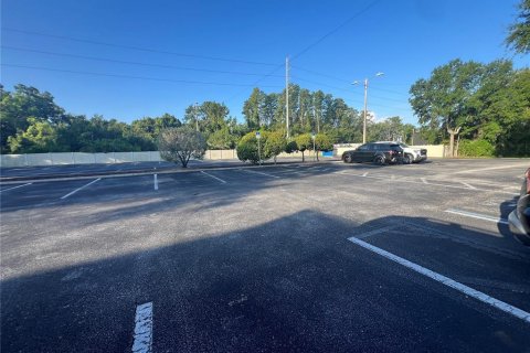 Propiedad comercial en alquiler en Tampa, Florida, 2785.67 m2 № 1835303 - foto 8
