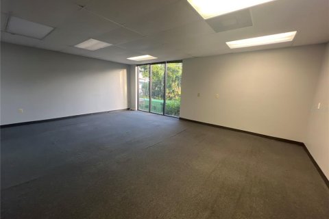 Propiedad comercial en alquiler en Tampa, Florida, 2785.67 m2 № 1835303 - foto 19