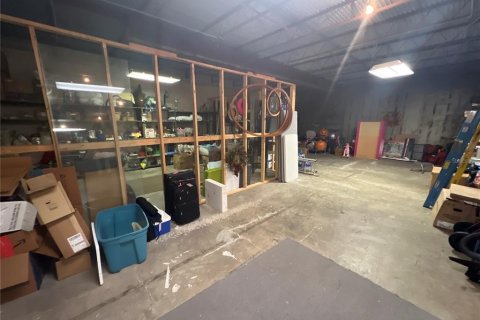 Propiedad comercial en alquiler en Tampa, Florida, 2785.67 m2 № 1835303 - foto 21