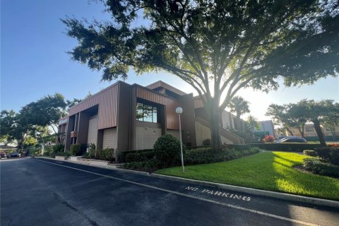 Propiedad comercial en alquiler en Tampa, Florida, 2785.67 m2 № 1835303 - foto 4