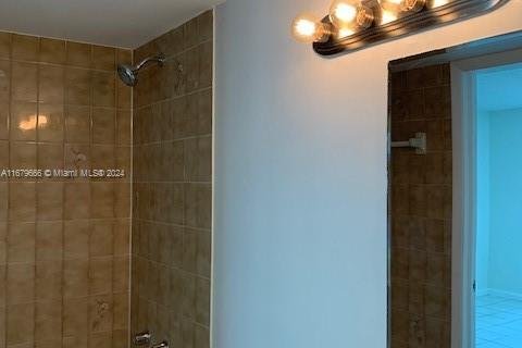 Condominio en venta en Miami, Florida, 1 dormitorio, 65.77 m2 № 1409014 - foto 4