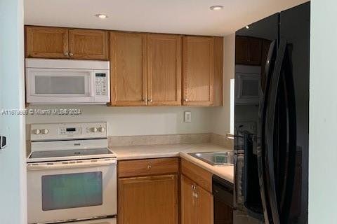 Condominio en venta en Miami, Florida, 1 dormitorio, 65.77 m2 № 1409014 - foto 12