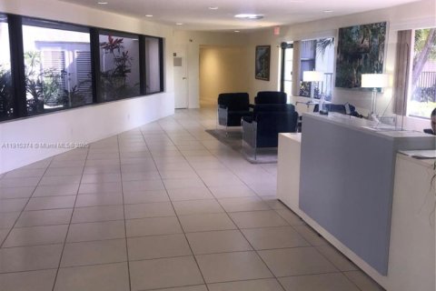 Condominio en alquiler en South Palm Beach, Florida, 2 dormitorios, 96.25 m2 № 2016590 - foto 4