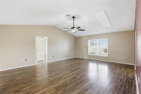 Casa en venta en Ocala, Florida, 3 dormitorios, 195.19 m2 № 2131452 - foto 4