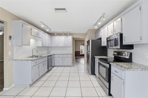 Casa en venta en Ocala, Florida, 3 dormitorios, 195.19 m2 № 2131452 - foto 9