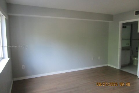 Copropriété à vendre à Miami, Floride: 2 chambres, 84.17 m2 № 1949954 - photo 27