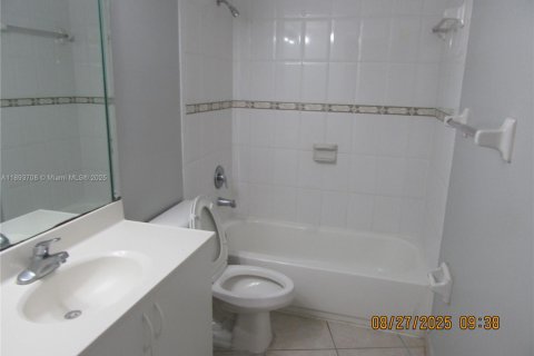 Copropriété à vendre à Miami, Floride: 2 chambres, 84.17 m2 № 1949954 - photo 19