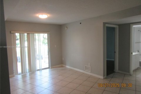 Copropriété à vendre à Miami, Floride: 2 chambres, 84.17 m2 № 1949954 - photo 14