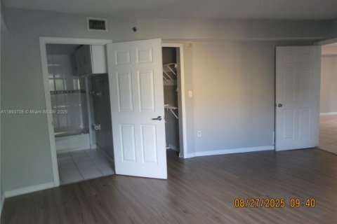 Copropriété à vendre à Miami, Floride: 2 chambres, 84.17 m2 № 1949954 - photo 29