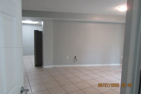 Copropriété à vendre à Miami, Floride: 2 chambres, 84.17 m2 № 1949954 - photo 20