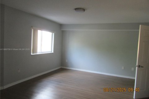 Copropriété à vendre à Miami, Floride: 2 chambres, 84.17 m2 № 1949954 - photo 25