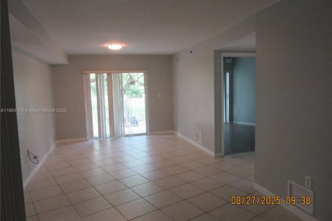 Copropriété à vendre à Miami, Floride: 2 chambres, 84.17 m2 № 1949954 - photo 13